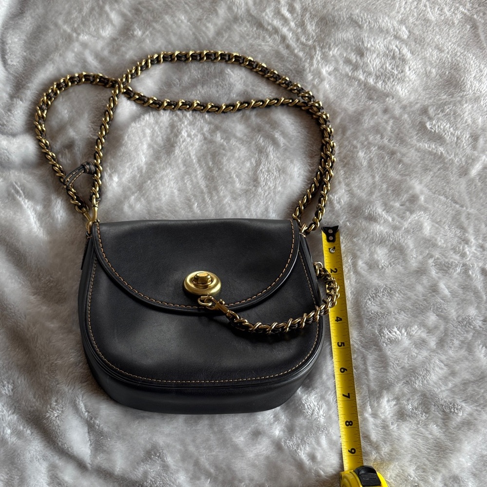 Coach Black Leather Crossbody Bag with Gold Chain - Picture 3 of 8